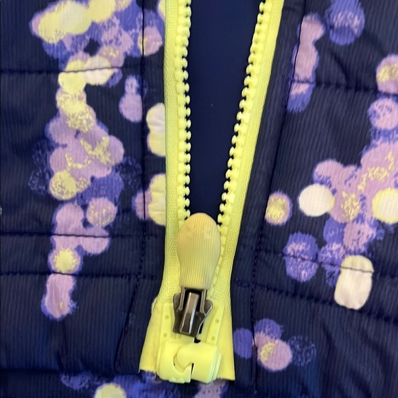 Under Armour Blue and Yellow Hoodie JM size - Picture 13 of 14